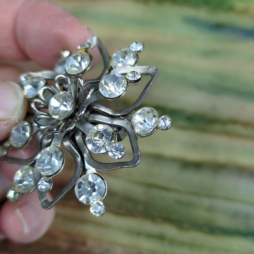 Vintage Brooch - Picture 2 of 5